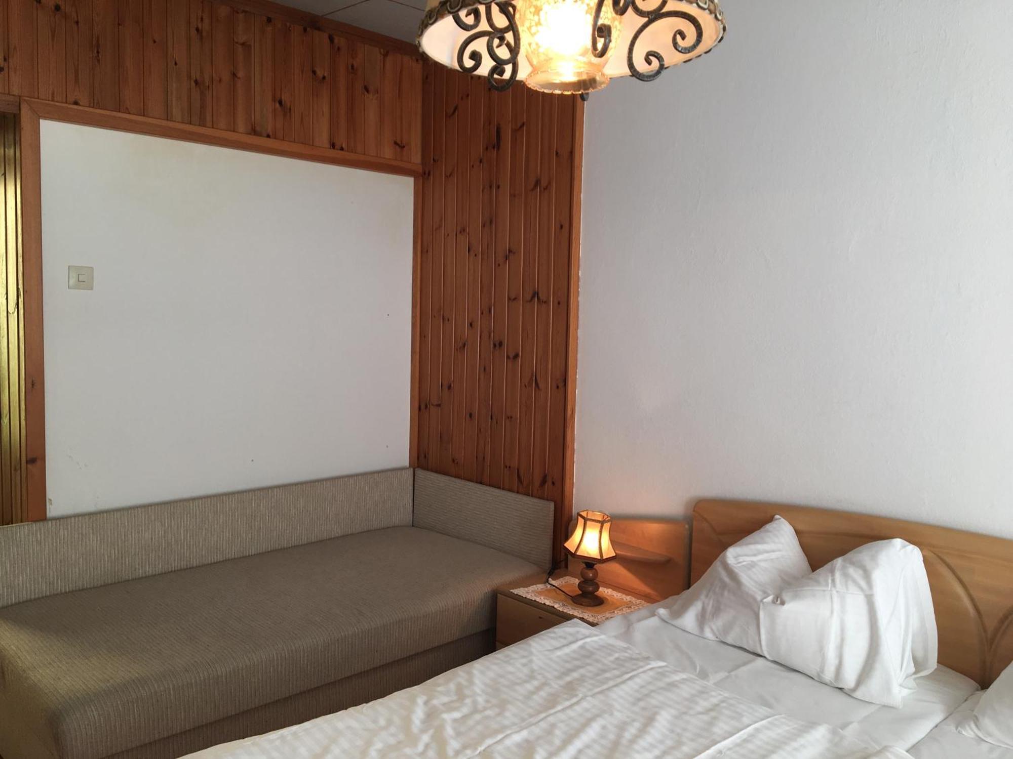 Skorianzhof Hotel Eberndorf Room photo